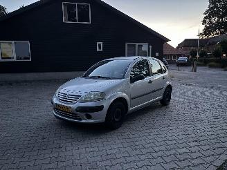 Avarii autoturisme Citroën C3 1.4 5-drs Stuurbekr Elec pakket Trekhaak B.J 2003 inruiler 2003/1