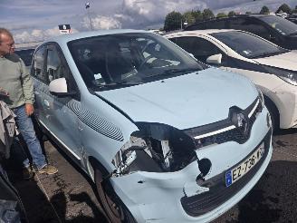 krockskadad bil auto Renault Twingo  2018/8