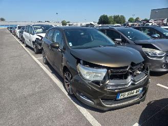 Coche accidentado Citroën C4 2.0 hdi 2016/12