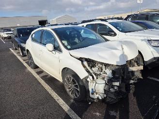 Vaurioauto  passenger cars Citroën DS4  2017/6