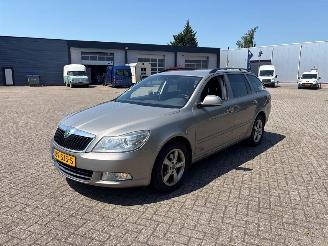 škoda osobní automobily Skoda Octavia 1.6 TDI Greenline Combi/o 4Dr Diesel 1.598cc 77kW (105pk) FWD 2009-06/2013-04 (1Z5) CAYC 2011/10