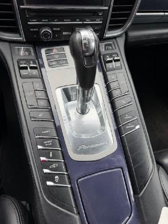Porsche Panamera 3.0 S E-Hybrid picture 20