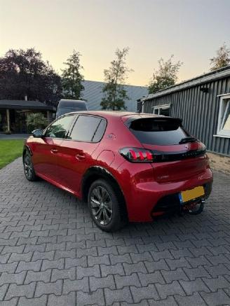 Voiture accidenté Peugeot e-208 EV GT 350 3000KM !! 2022/12