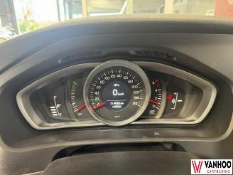 Volvo V-40  picture 15