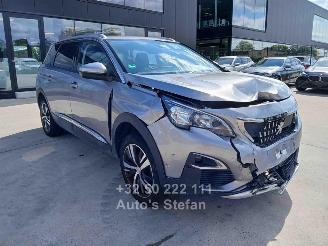Auto incidentate Peugeot 5008 ALLURE 2020/10