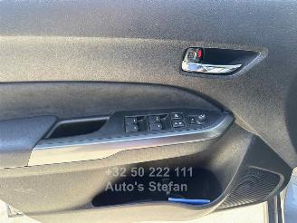 Suzuki Vitara GLX picture 13