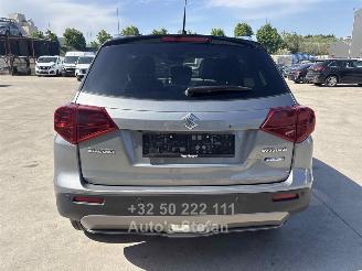 Suzuki Vitara GLX picture 6