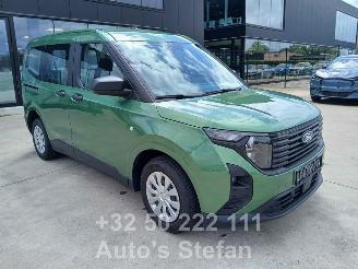 Auto incidentate Ford Tourneo COURIER TREND 2026/3