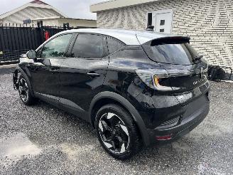 Renault Captur E-TECH AUTOMATIC - FACE-LIFT picture 4