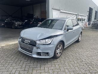 Damaged car Audi A1 1.0 tfsi mooie auto!! 2018/1