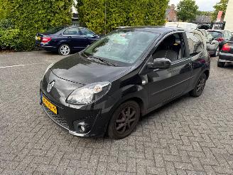 Schadeauto Renault Twingo 1.2-16V Dynamique Airco 2011/2