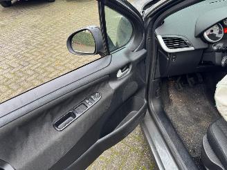 Peugeot 207 1.4 Vti Xline picture 10