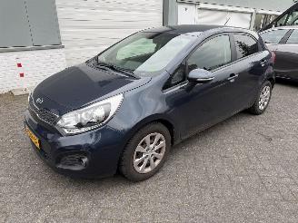 damaged passenger cars Kia Rio 1.2 CVVT Super Pack 2014/1