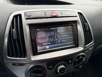Hyundai I-20 1.2i i-Deal picture 16