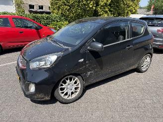 Schadeauto Kia Picanto 1.2 CVVT Comfort Pack 2011/10