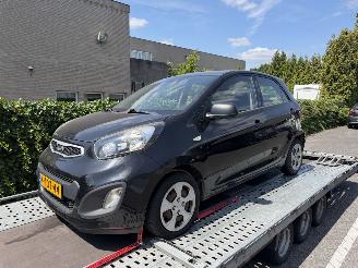 Unfallwagen Kia Picanto 1.0 CVVT ISG Airco 2014/2