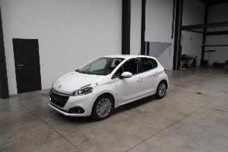 škoda osobní automobily Peugeot 208 SEDAN 2018/6
