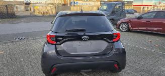 Toyota Yaris 1.5 Hybride* Navigatie*LED*Aluminium velgen*Camera*trekhaak*KeylessGo* picture 6