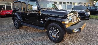 damaged passenger cars Jeep Wrangler Plug-In Hybrid 2023/1