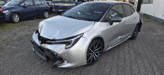 skadebil auto Toyota Corolla GR Sport 1.8L Hybride*Bi-LED adaptive*DAB*parkeer assistent*Camera*Navigatie*Apple CarPlay*Sportstoelen 2024/10