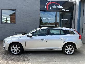 Schadeauto Volvo V-60 VOLVO V60 1.6D 2013 2013/8