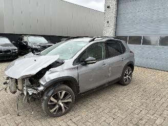 Unfallwagen Peugeot 2008 PEUGEOT 2008 1.6D GT 2018 2018/4