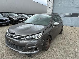 damaged passenger cars Citroën C4 CITROEN C4 1.2I 2015 2015/8