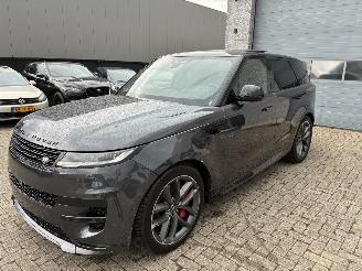 Damaged car Land Rover Range Rover sport RANGE ROVER SPORT P440e 2022 2022/11