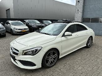 uszkodzony samochody osobowe Mercedes GLA MERCEDES CLA180d AMG 2018 2018/6
