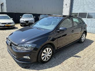 krockskadad bil auto Volkswagen Polo VW POLO 1.6TDI 2019 2019/3