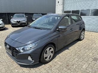 Schadeauto Hyundai I-20 HYUNDAI I20 1.0I AUTOMAAT 2022 2022/11