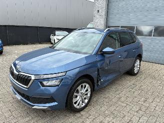 Schadeauto Skoda Kamiq SKODA KAMIQ 1.0TSI DSG 2020 2020/10