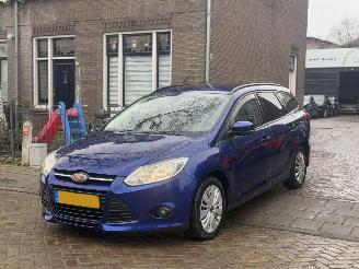 Avarii autoturisme Ford Focus Wagon 1.0 EcoBoost Trend 2013/1