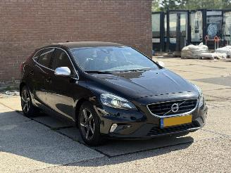 Volvo V-40 2.0 D2 R DESIGN NAP picture 3