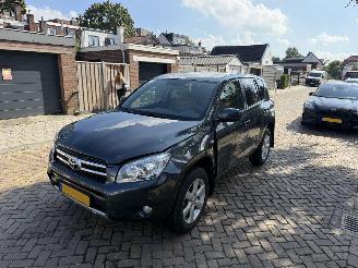 Vaurioauto  passenger cars Toyota Rav-4 2.0 VVTi X-Style 4WD 2008/1