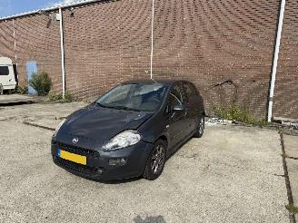 Vaurioauto  passenger cars Fiat Punto Evo 0.9 TwinAir Street 2014/1