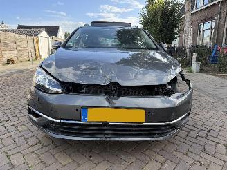 Volkswagen Golf 1.5 TSI Pano AUTOMAAT picture 3