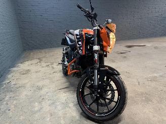 Avarii autoturisme Audi  KTM Tour 125 Duke 2015/1