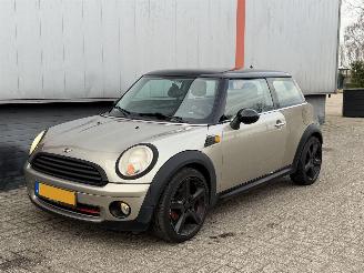Avarii autoturisme Mini Mini COOPER 1.6 120 PK 2006/1