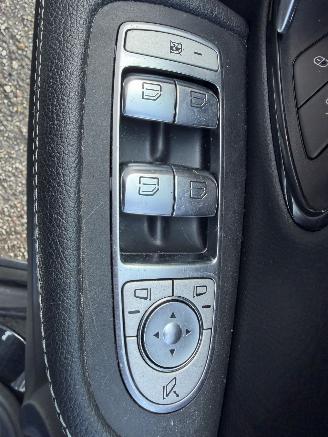 Mercedes C-klasse C300e / AMG /  PANO / AUTOMAAT picture 13