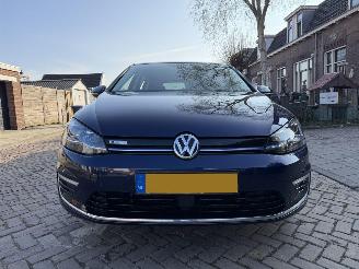 Volkswagen e-Golf  picture 4