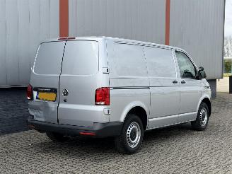 Volkswagen Transporter 2.0 TDI L1H1 28 Bulli AUTOMAAT picture 5