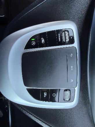 Mercedes V-klasse V220d AMG 4 MATIC 8 PERS picture 18