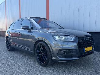 Vaurioauto  passenger cars Audi Q7 3.0 TDI quattro S LINE PANO 2015/1