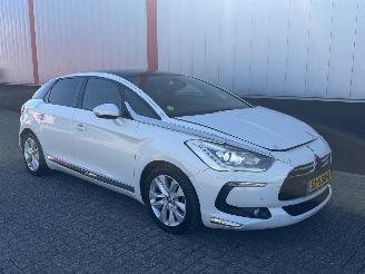 uszkodzony samochody osobowe Citroën DS5 1.6 eHDI 2013/1