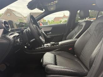 Mercedes Cla-klasse 180d Shooting brake AUTOMAAT picture 10