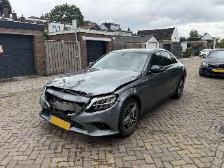 krockskadad bil auto Mercedes C-klasse C220d AMG FACELIFT 2019/1