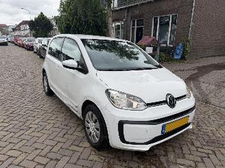 Volkswagen Up! 1.0 BMT move up! picture 4