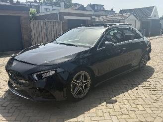 Damaged car Mercedes A-klasse A180 AMG PANO 2019/1