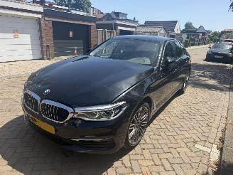 skadebil auto BMW 5-serie 530i 252PK AUTOMAAT 2017/1